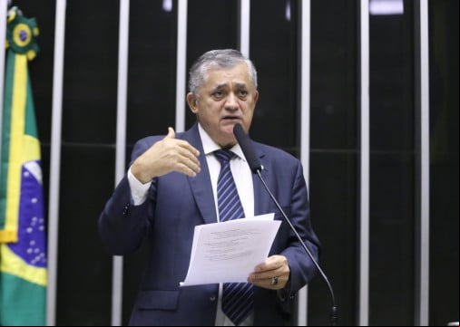 José Guimarães é um dos pré-candidatos do PT ao Senado em 2026